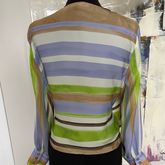 Wrap blouse.  This beautiful strip is perfect for Easter Dinners - Picture 2 of 5